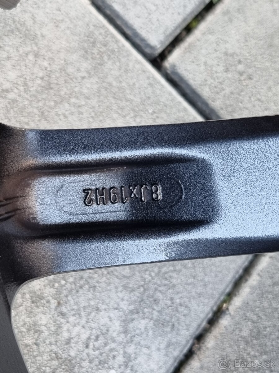 Mazda CX-5 Hliníkové disky 5x114,3 R19 8J ET40 - 6