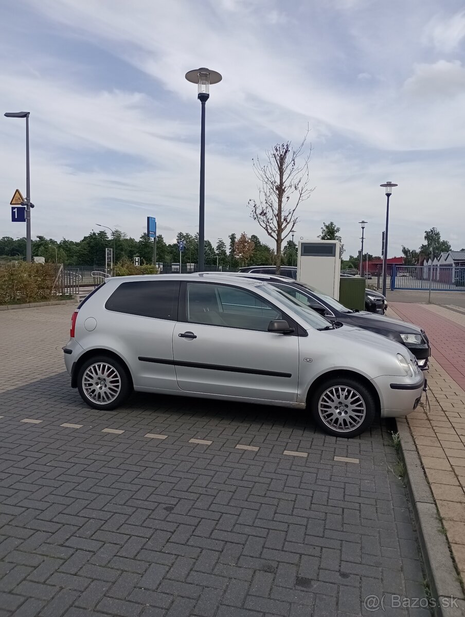 Vw Polo 1.2 benzín 40kw 2004 - 6