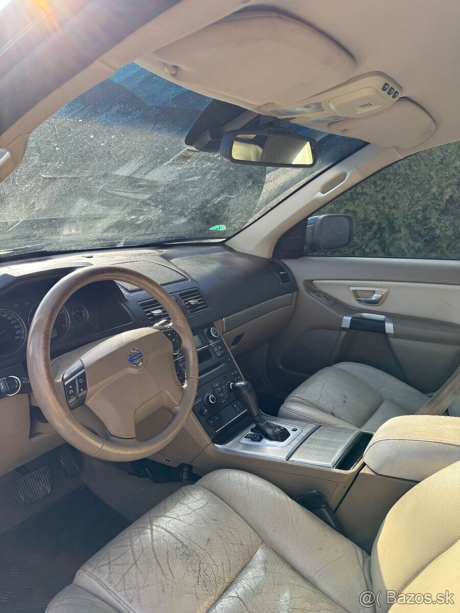 Volvo XC90 2.4 D 4x4 A/T6 - 6