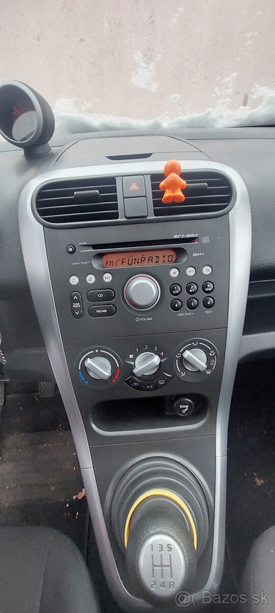 Suzuki splash 2010 - 6