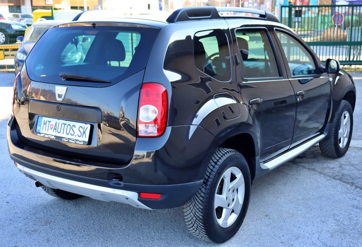 Dacia Duster 1.6 ie Laureate - 6