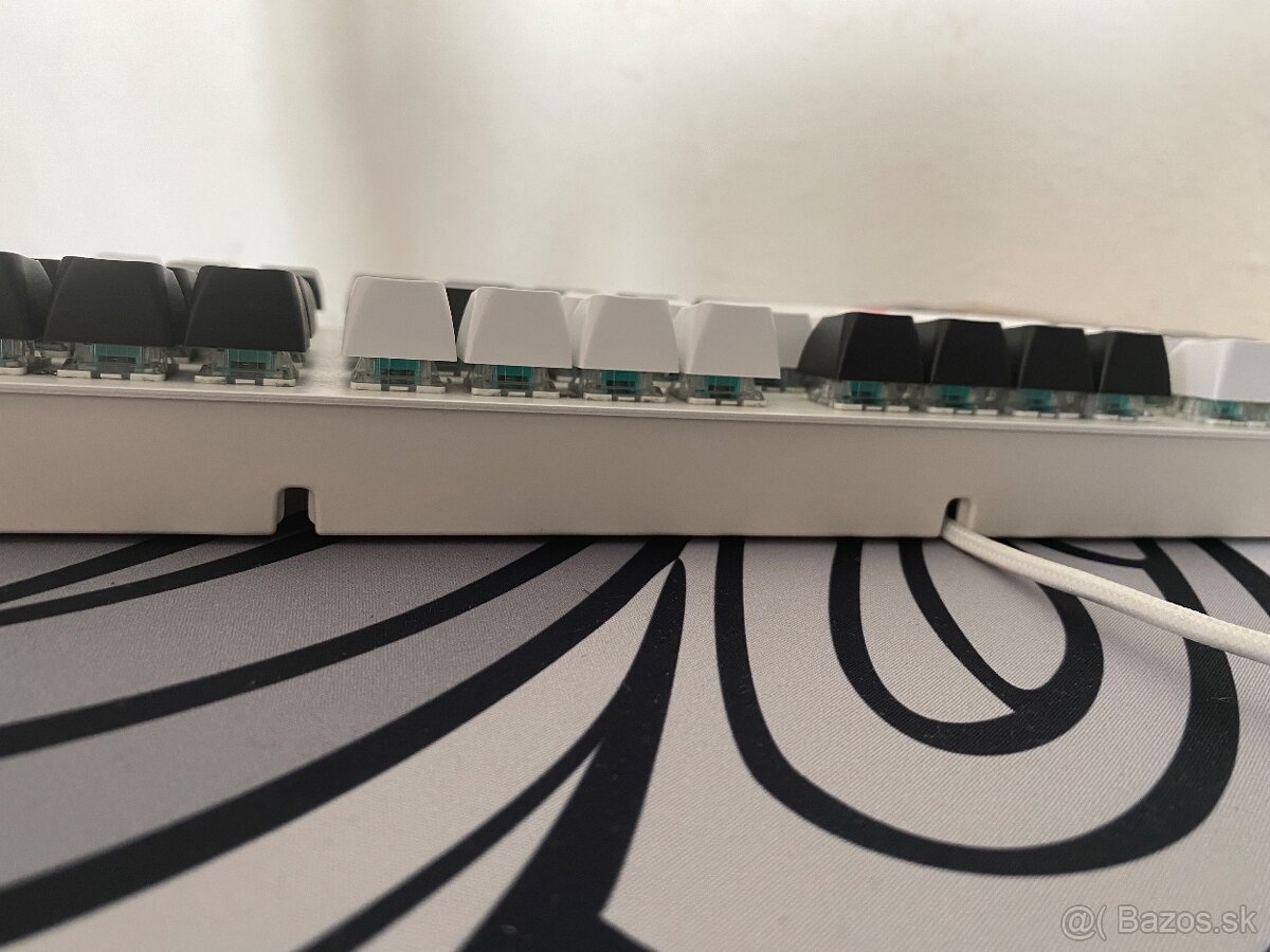 Predám mechanickú klávesnicu Dark Project 87 Fuji. - 6