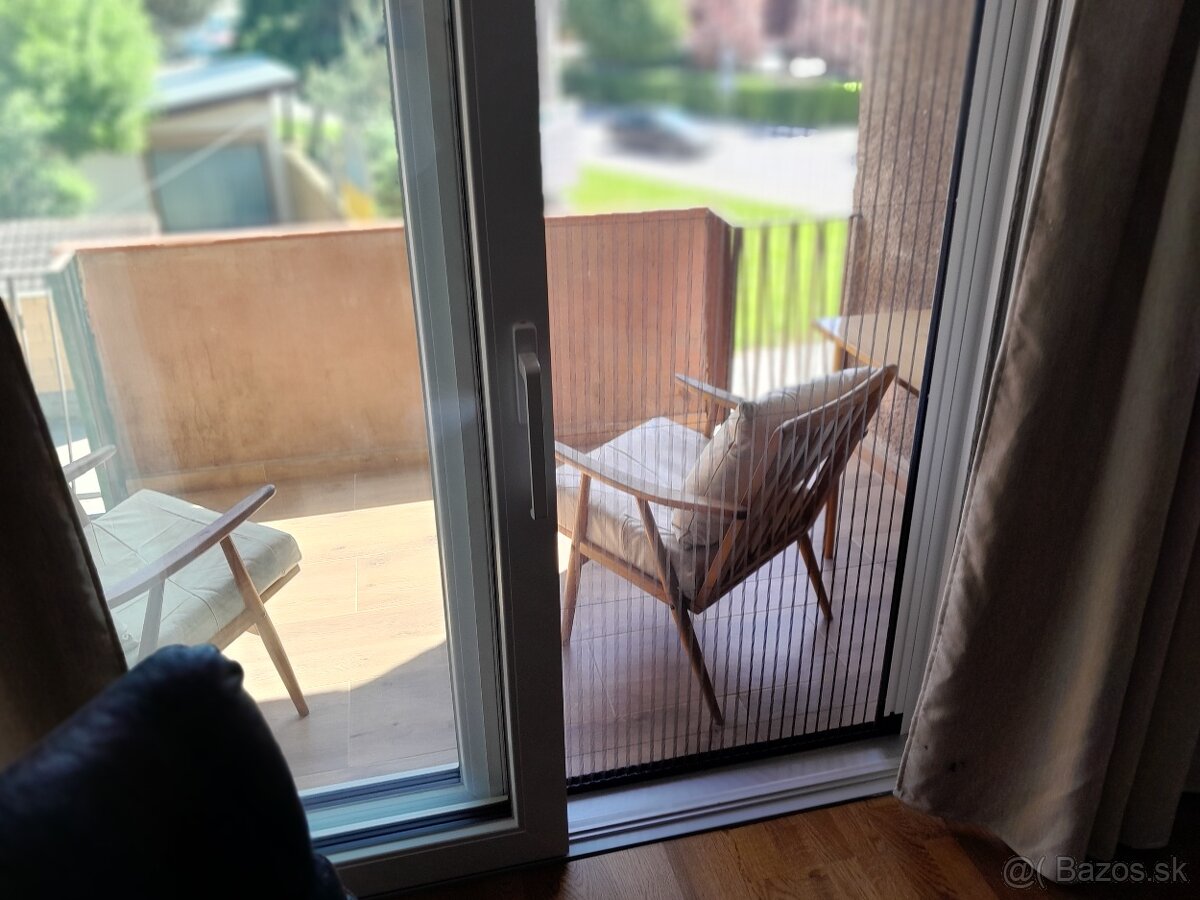 Veĺký 2i byt s loggiou centrum Bytča - 6