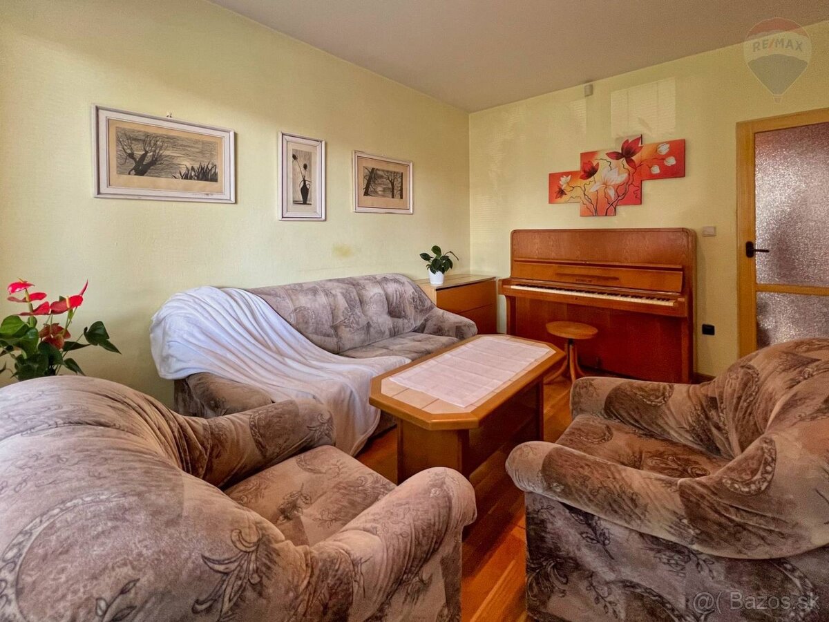 PREDAJ 4-izb. byt ul. Lúčna PRIEVIDZA - výhodná investícia - 6