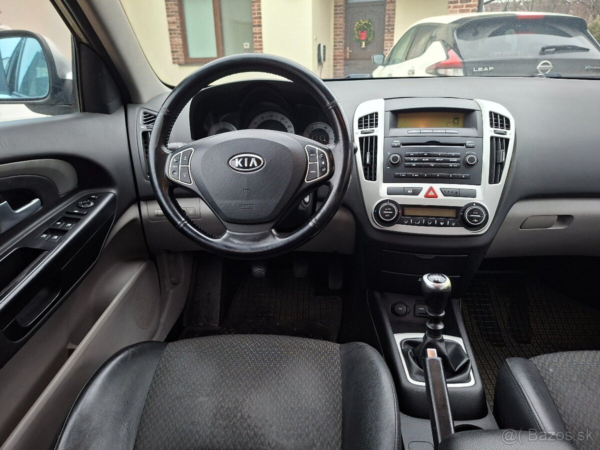 Predám Kia Ceed SW 1.6 CRDi, 3/2008 - 6
