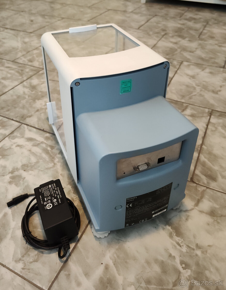 mikro váha DISCOVERY DV215CD - 6
