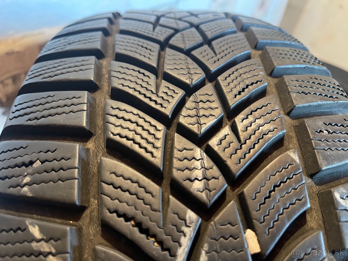 zimne pneumatiky 215/60r16 good year - 6
