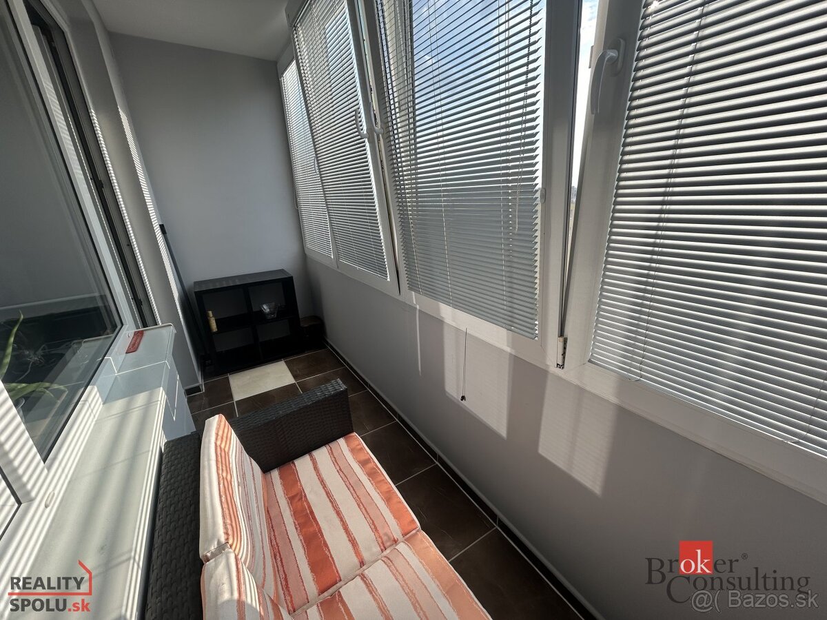 Slnečná dvojgarsónka s loggiou na prenájom - 6