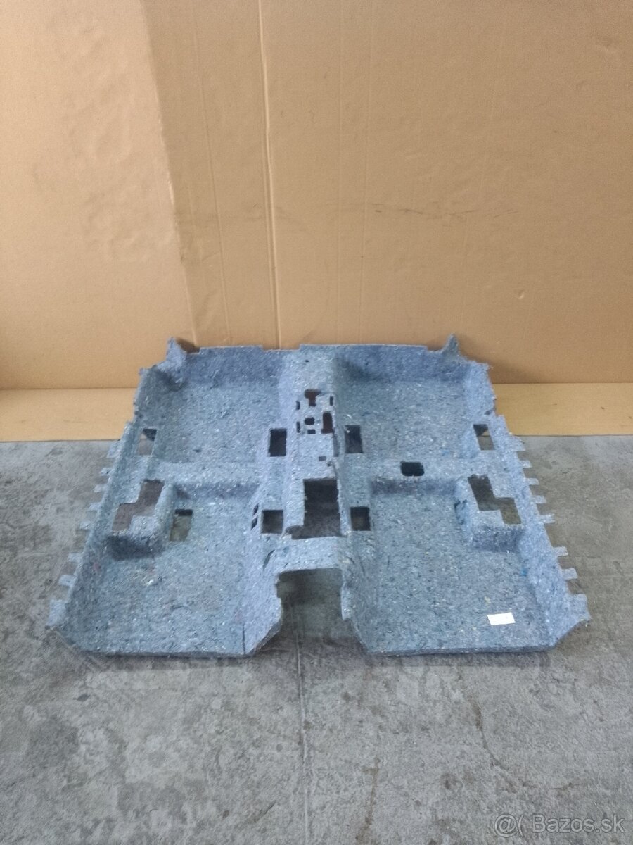 izolácia podlahy VW Passat B8, Tiguan - 6