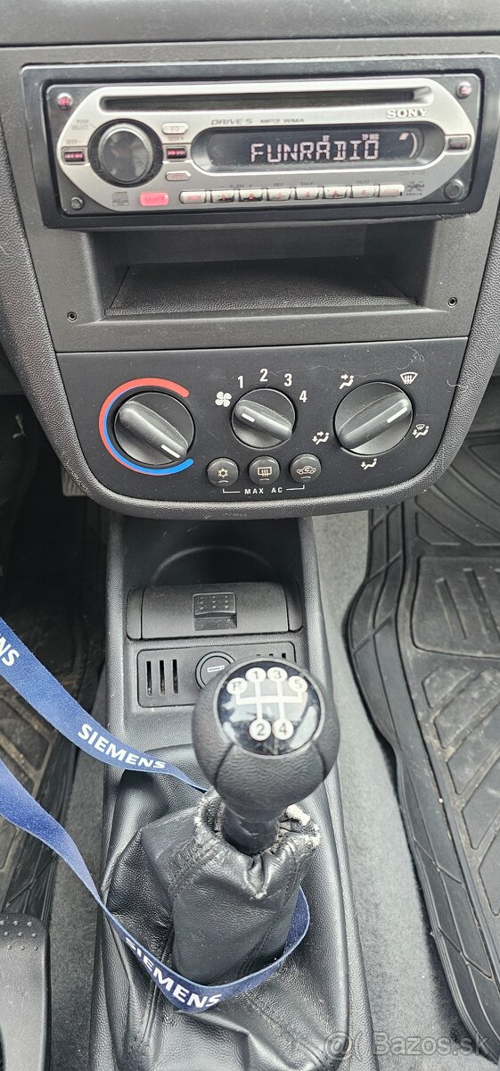 Opel Corsa C 1.0 benzin - 6