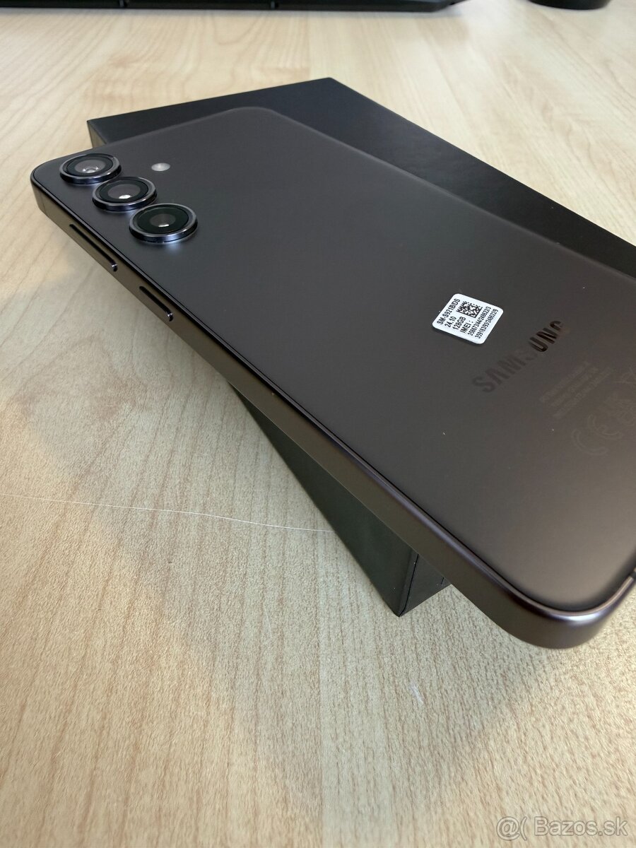 Samsung Galaxy S24 - 6