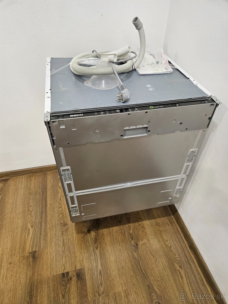 Predam umyvacku riadu Beko DIN5835 - 6