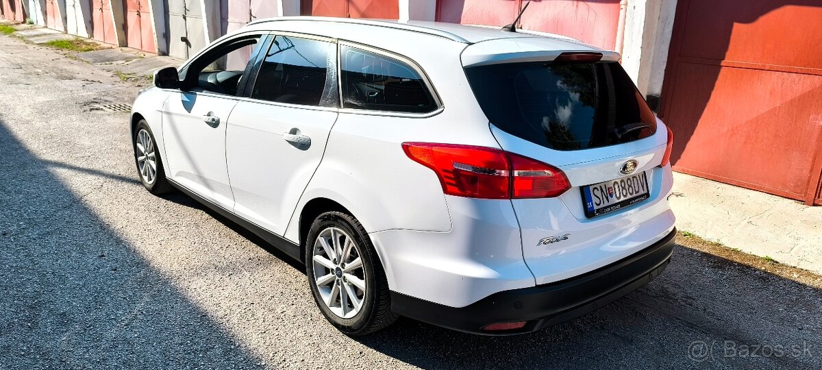 Ford Focus Kombi 1.0 EcoBoost Titanium X - 6