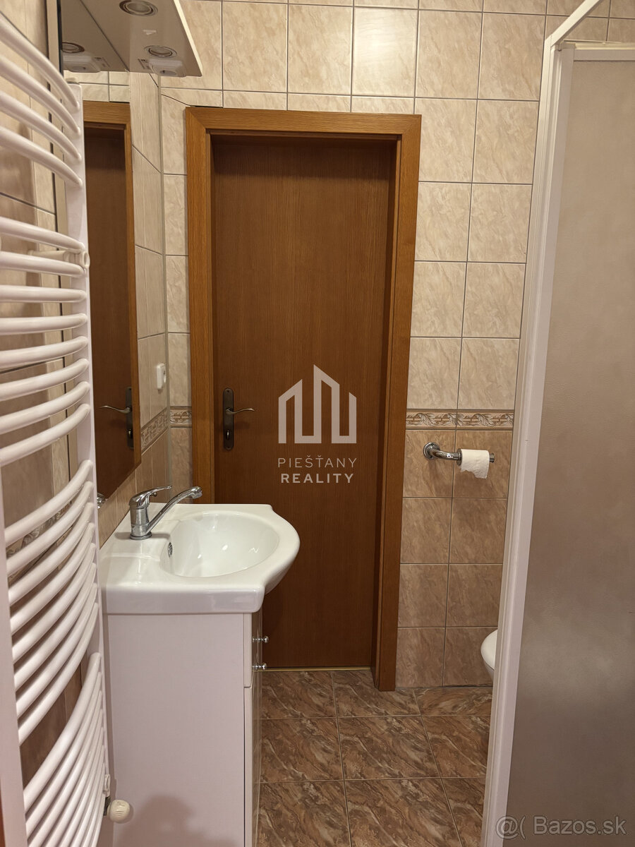 Prenájom obchodno/kancelárskeho priestoru s parkovaním v cen - 6