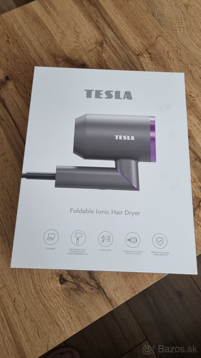 Skladací sušič vlasov značky Tesla. - 6
