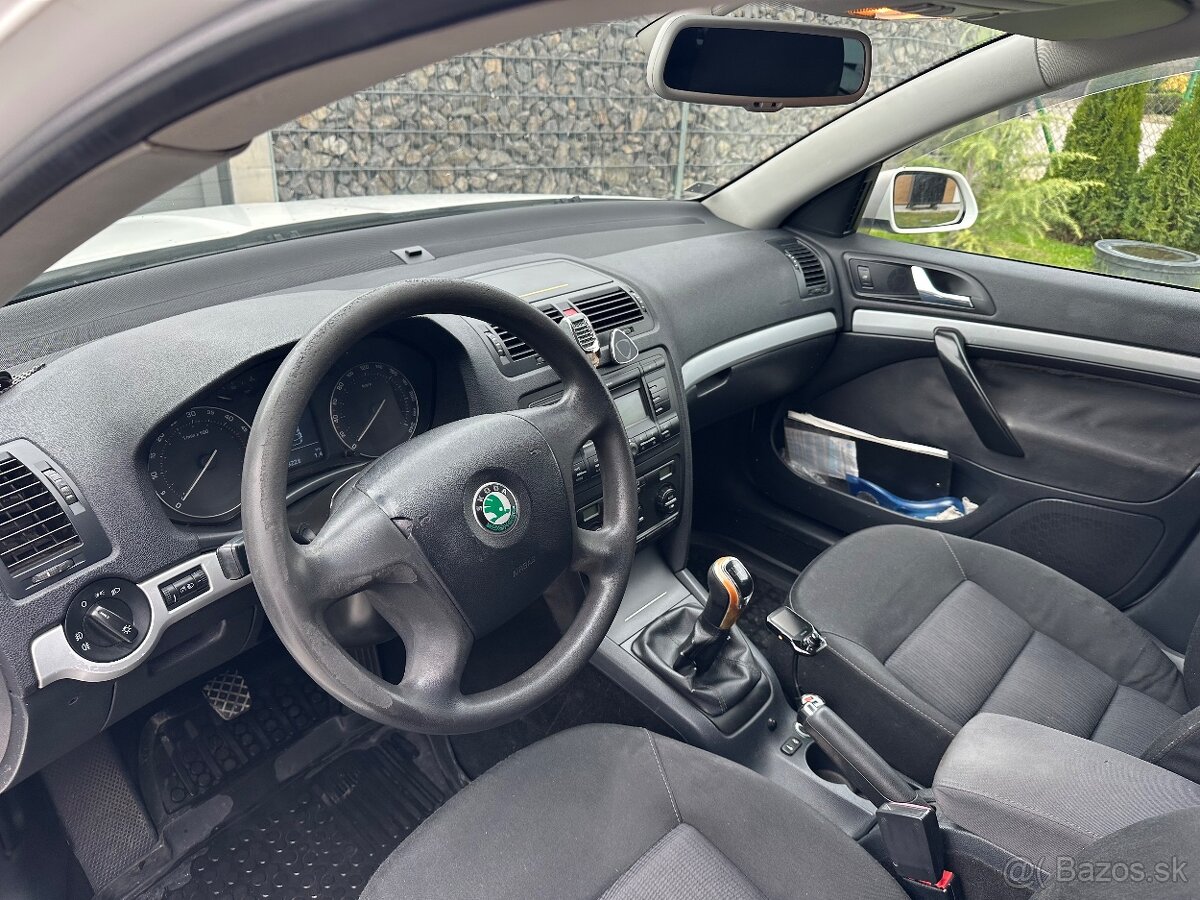 Škoda Octavia 2 - 6