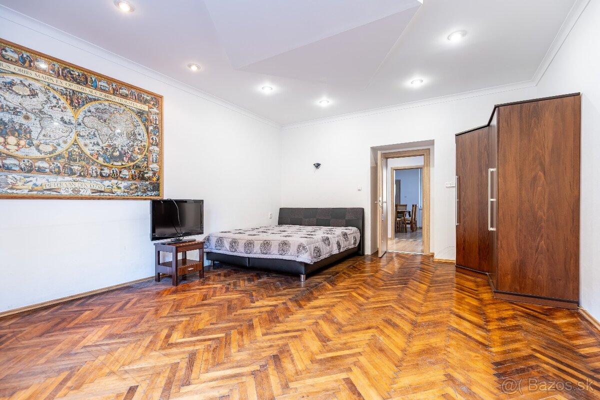 Priestranný 2-izbový byt po kompletnej rekonštrukcii v centr - 6