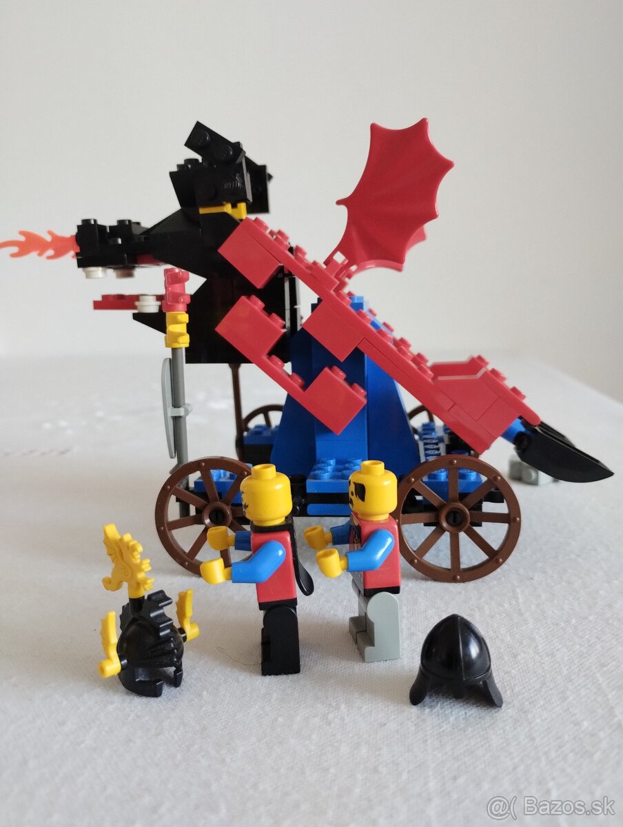 LEGO Castle 6043 Dragon Defender - 6