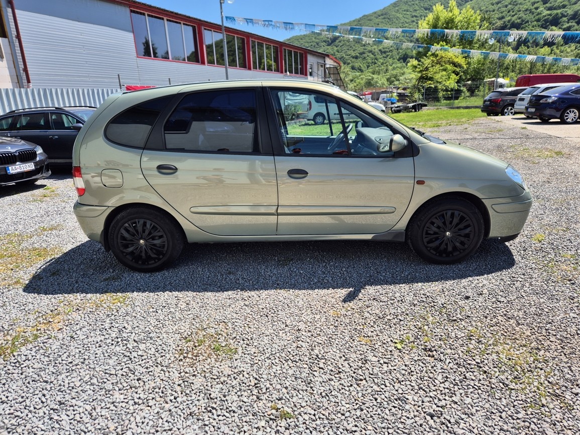 Renault Scenic 1,9dTi 59kW 5°manuál - 6