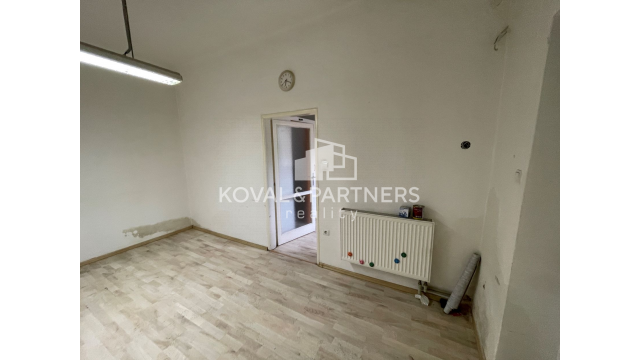 Predávame rodinný dom v širšom centre mesta Nitry - 6