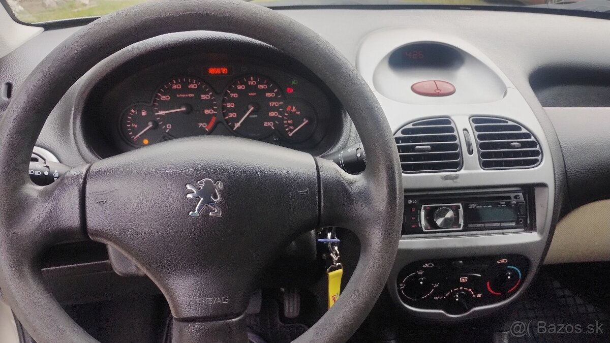 Peugeot 206 5P 1,1E - 6
