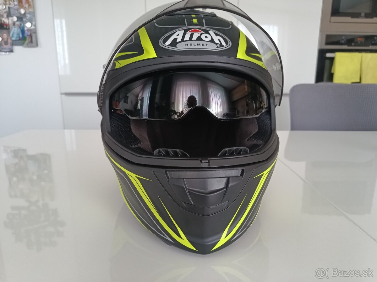Moto prilba Airoh - 6