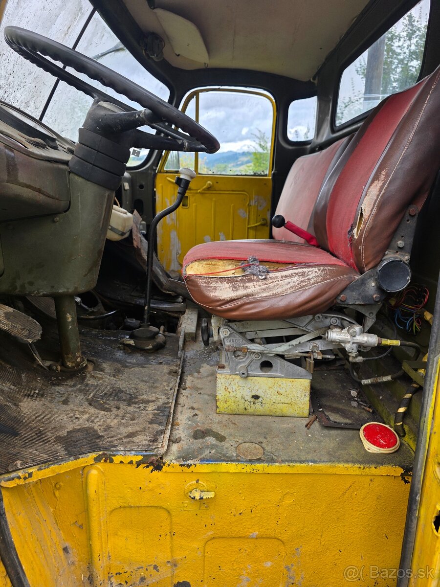 Tatra 148 uds 110 - 6