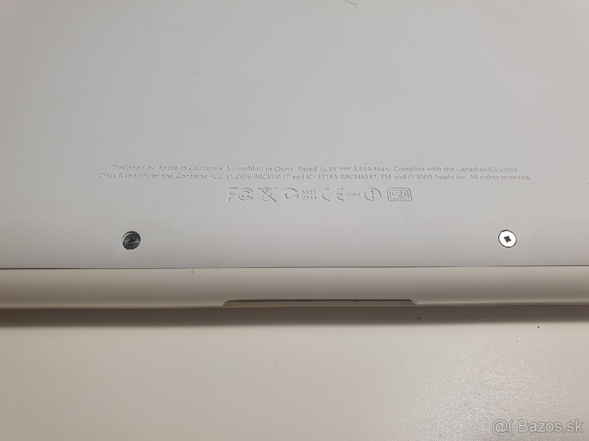 Macbook white polycarbonate plastic unibody 2009 - 6