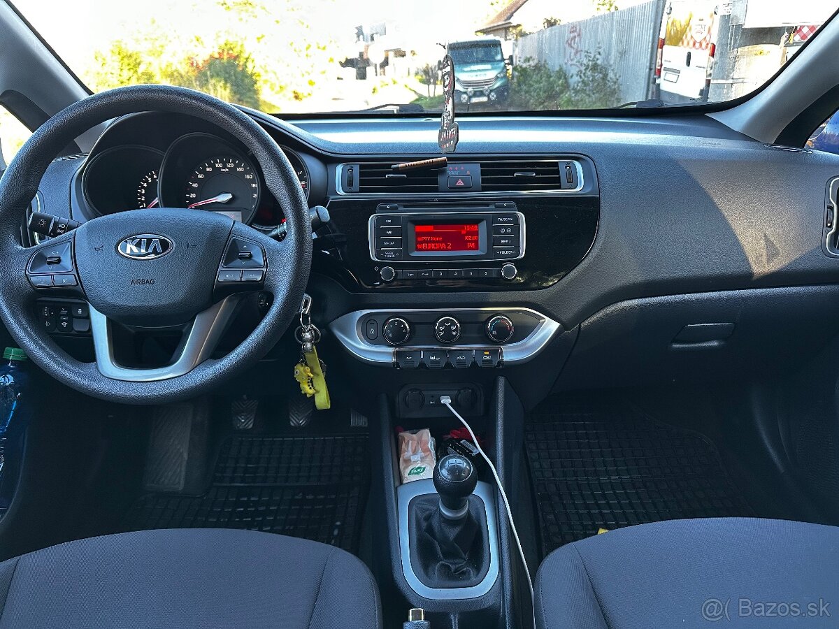 Kia Rio - 6
