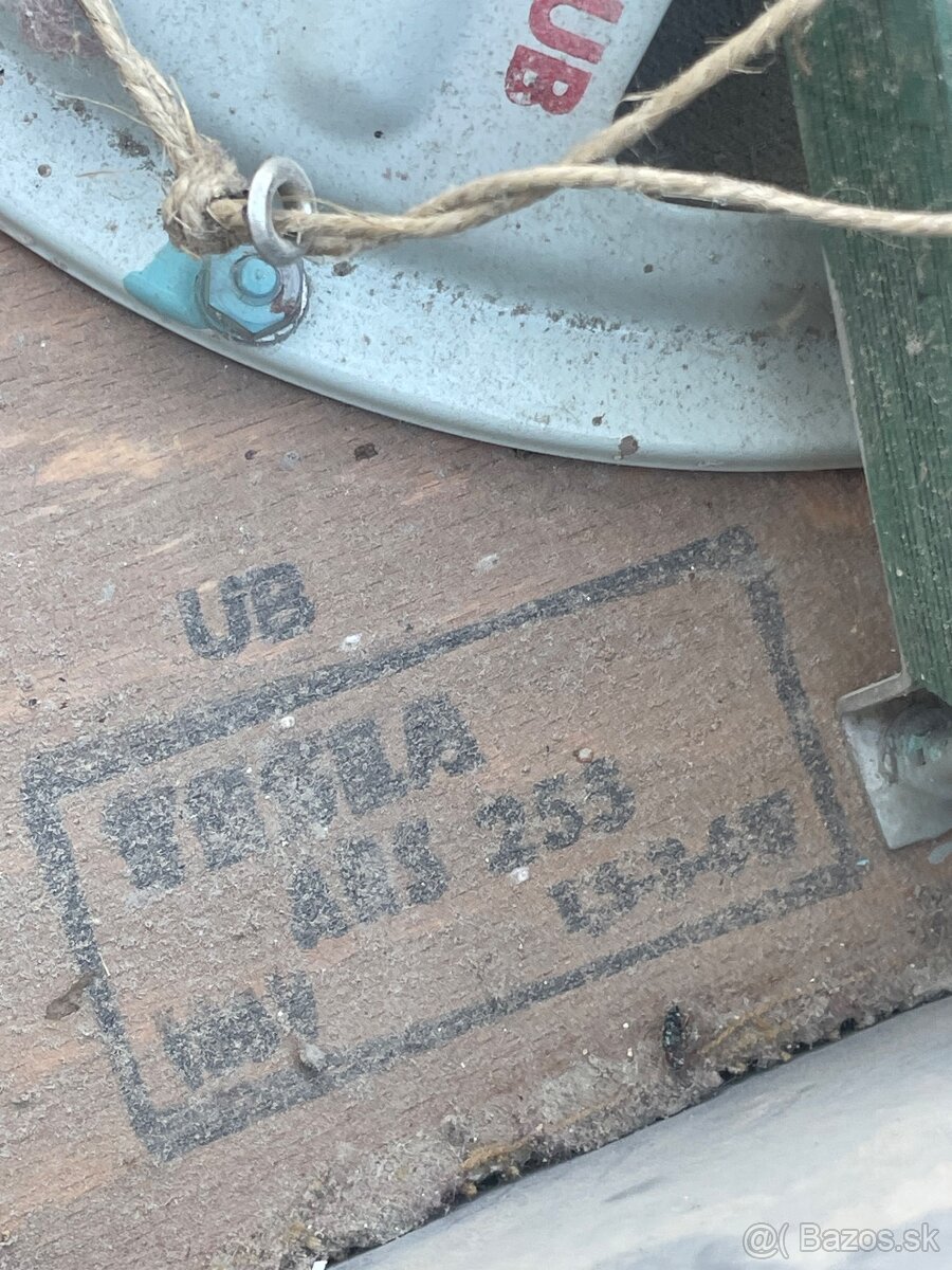 Tesla reproduktor - 6