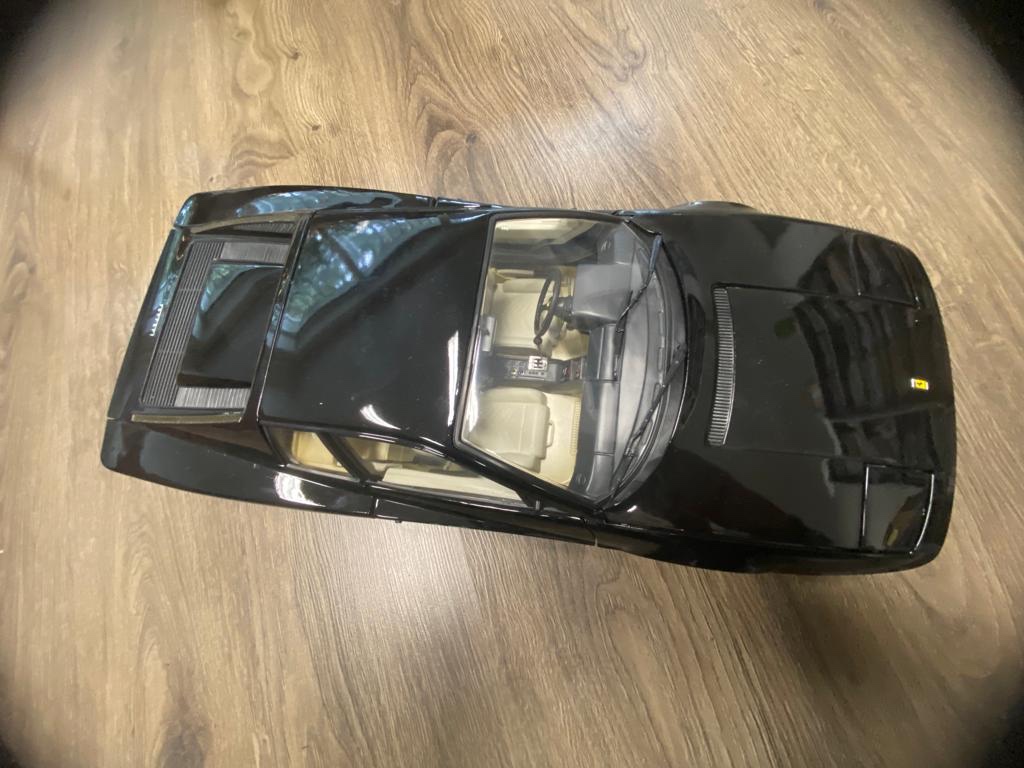 Ferrari Testarossa Model v mierke 1:8 - 6