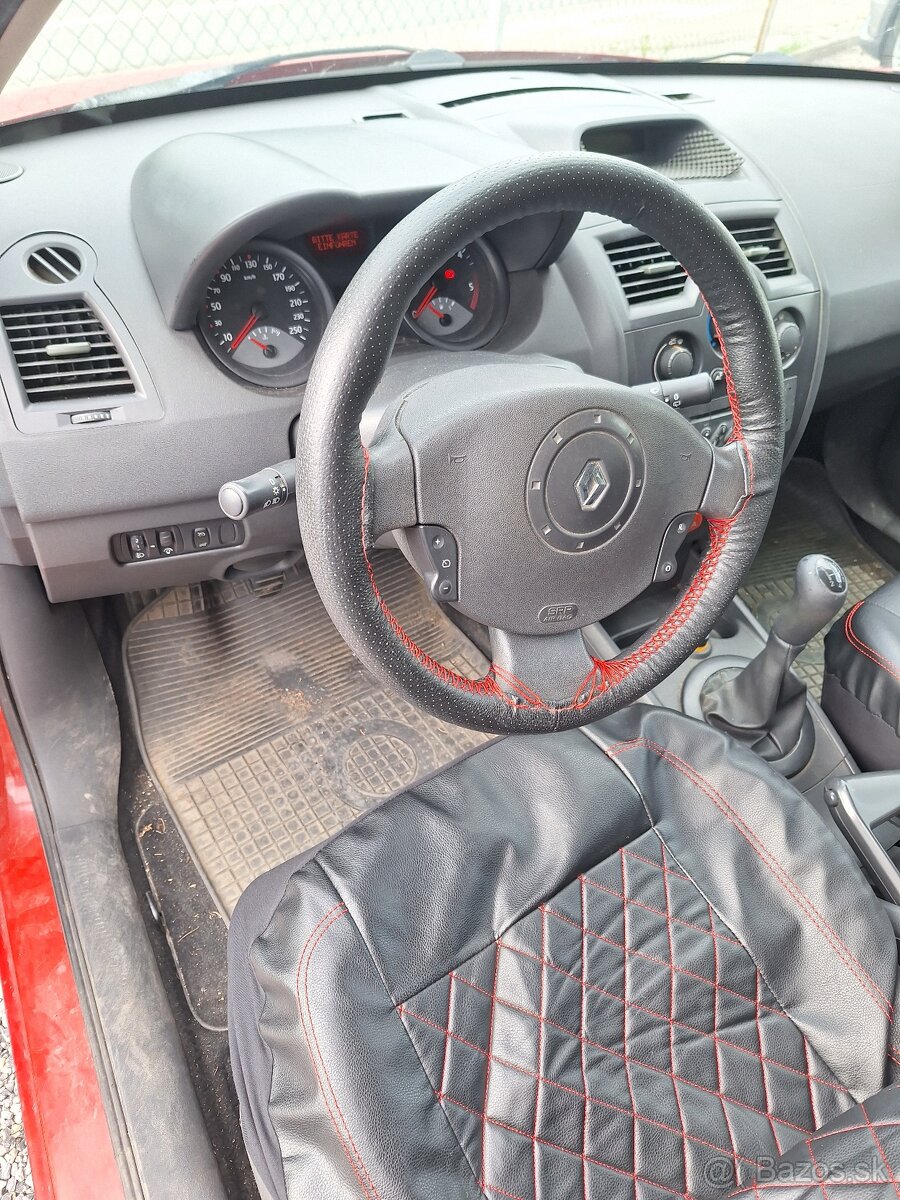 RENAULT MEGANE 1.5 dCi KOMBI - 6