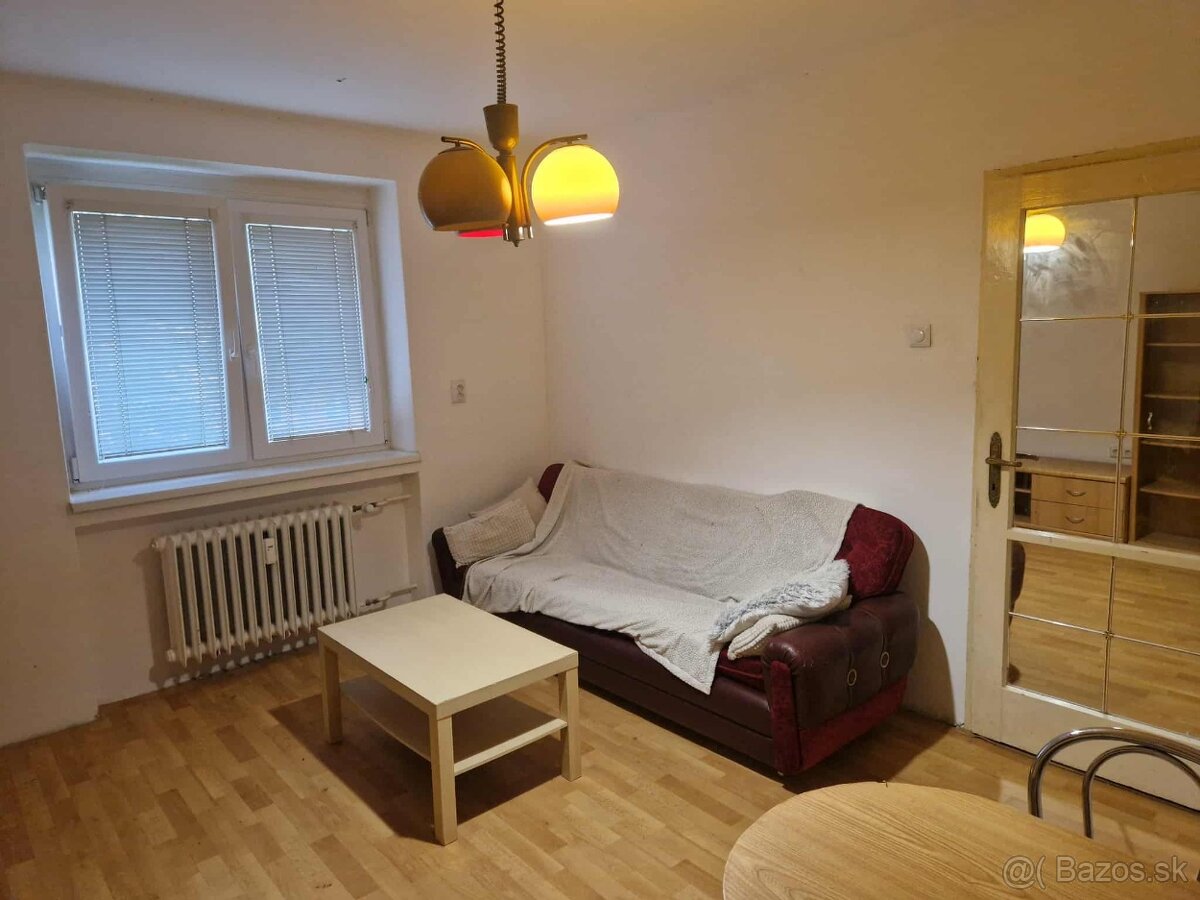 Na predaj 2 izbový byt mesto Nováky. - 6