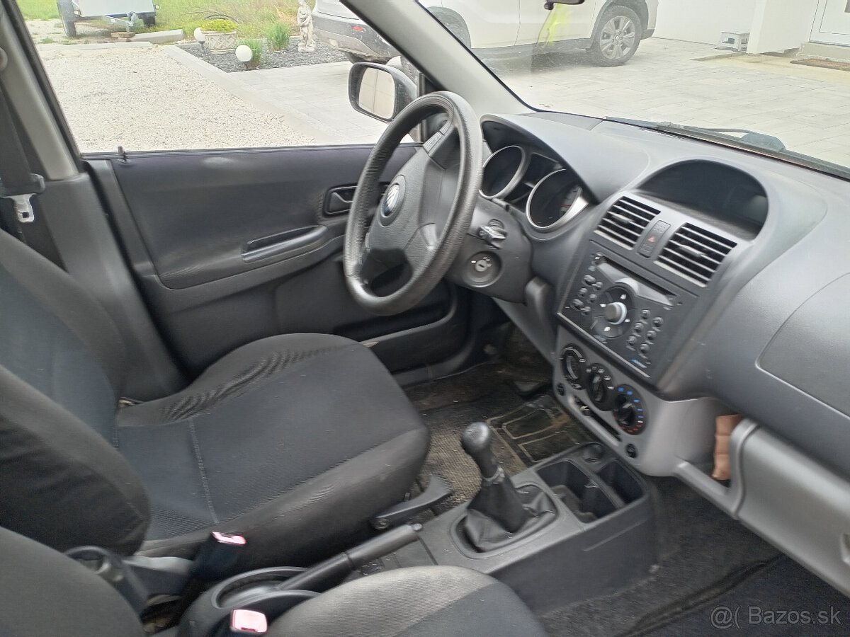 suzuki ignis 1,3 benzín - 6