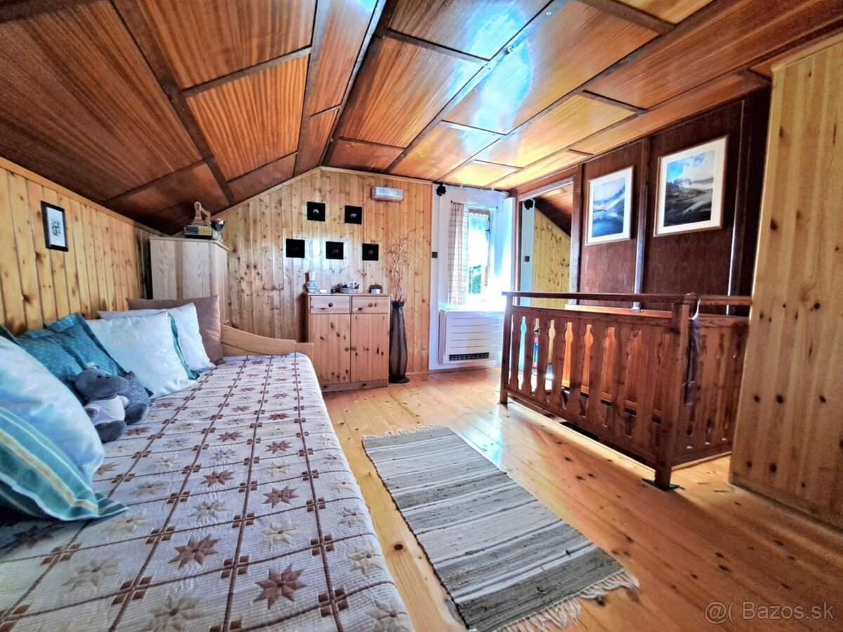 EXKLUZÍVNE predáme krásnu chatu s pozemkom 890m2 Jelenec - 6