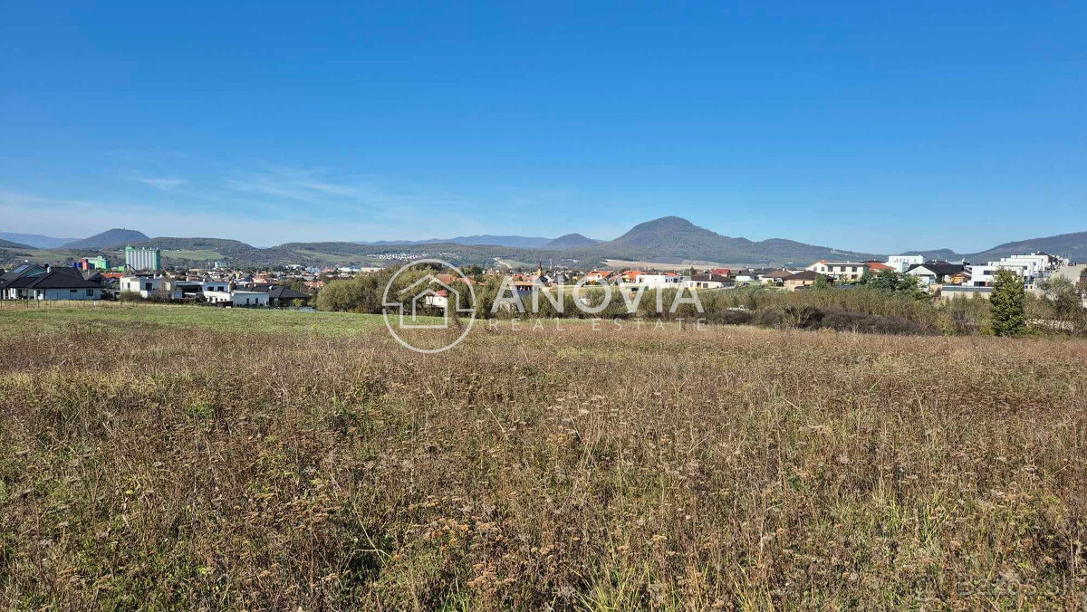 Pozemok pre viacero RD - ĽUBOTICE - 6