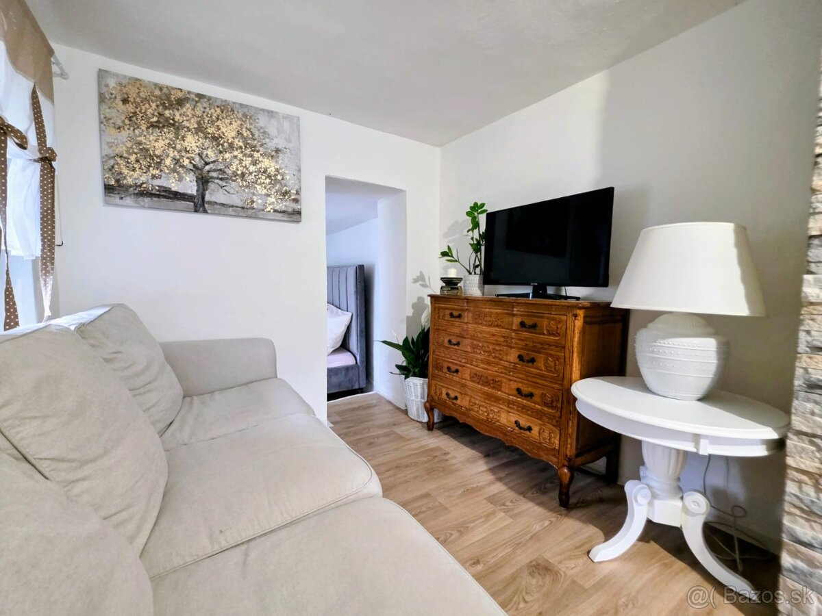 Predám murovanú chatu vhodnú na celoročné bývanie - 6