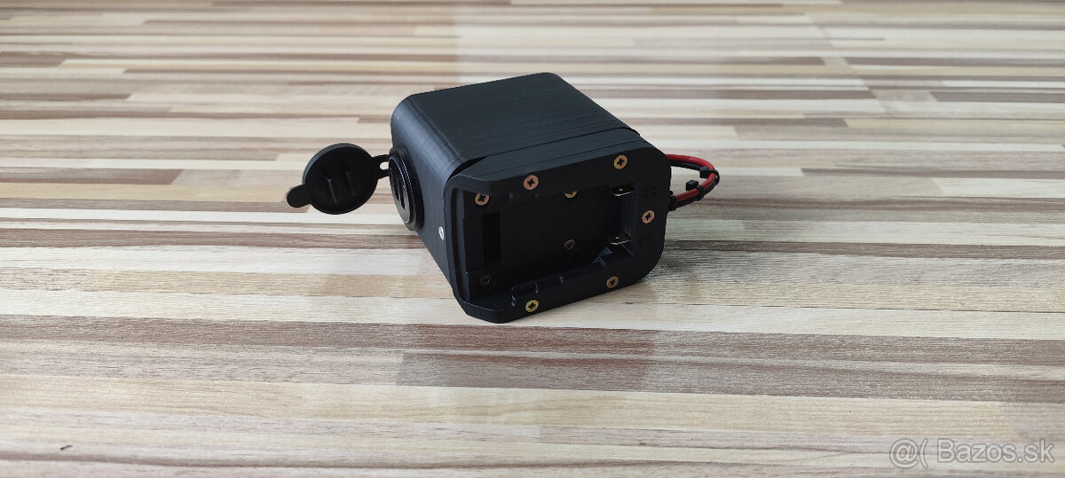 USB nabíjací adapter na batériu Dewalt 18V - 6