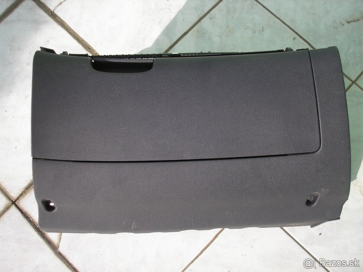 Škoda Octavia 2 interier - 6