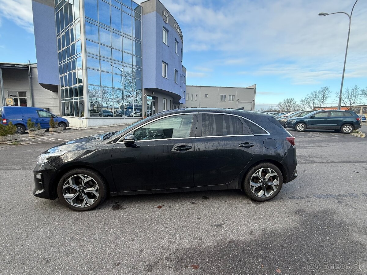 Kia Ceed SW 1.6 CRDi Silver M6.85KW - 6
