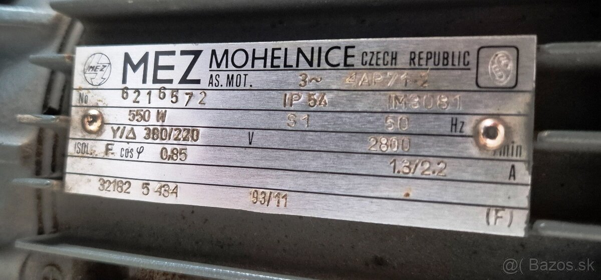 Elektromotor s prevodovkou. - 6