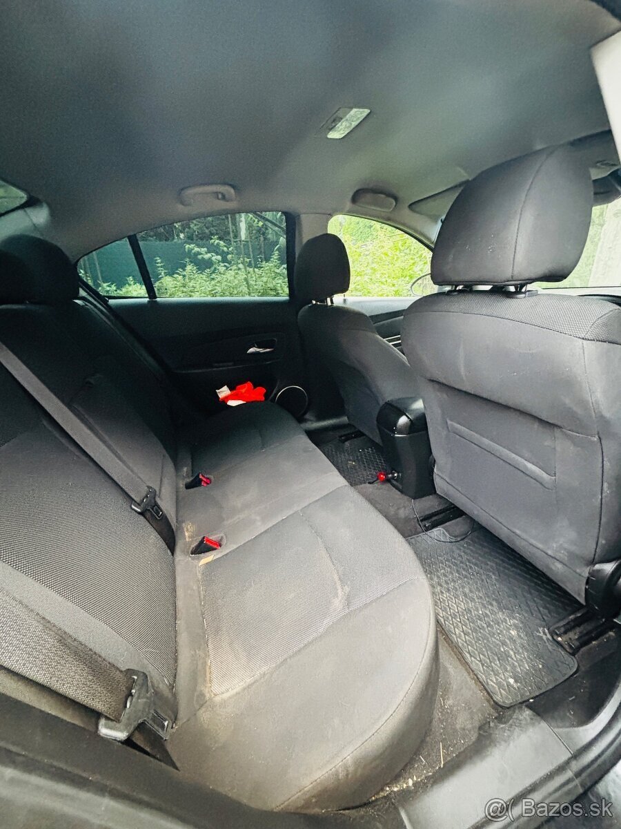 Chevrolet Cruze 1.6 benzin 91kw - 6