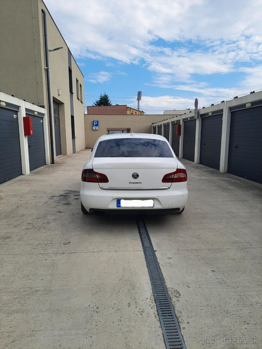 Škoda Superb 2.0 TDI r.v 2009 - 6