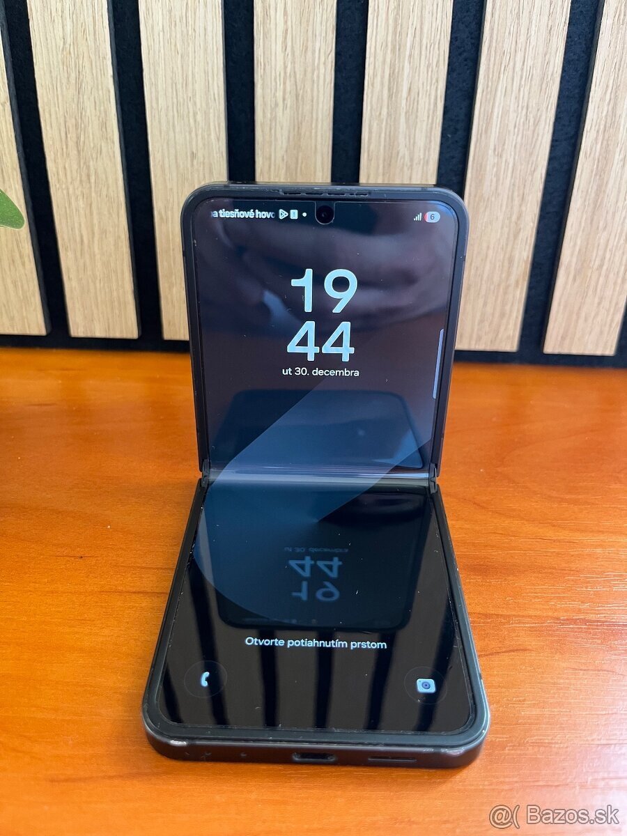 ✨ Samsung Z Flip 6 256GB ⚫ - 6