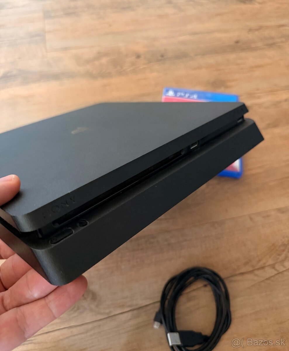Playstation 4 slim 500GB + hra + ovládač - 6