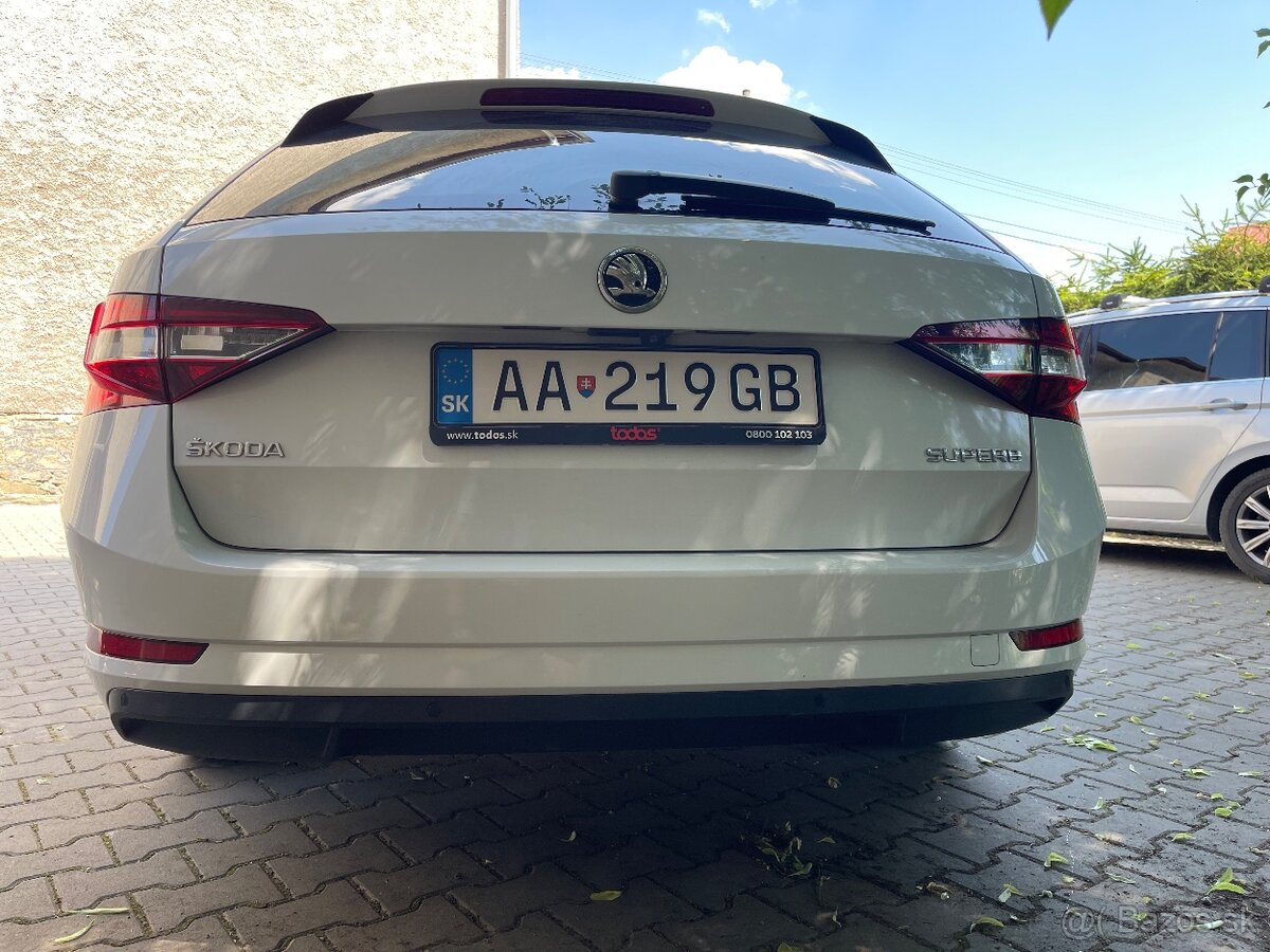 Superb Combi 2.0TDI 110KW 6DSG - 6