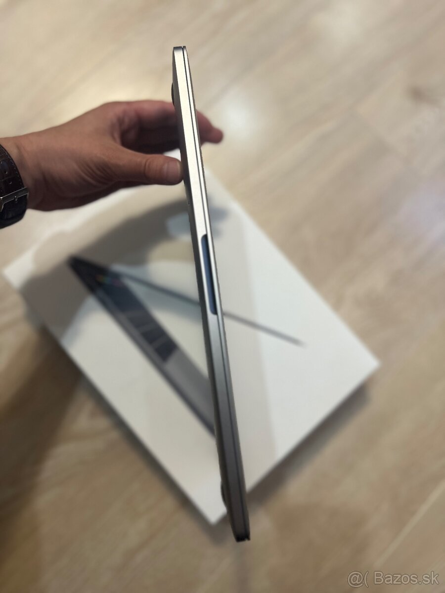 Macbook Pro 13” 2019 s TouchBarom AKO NOVÝ - 6
