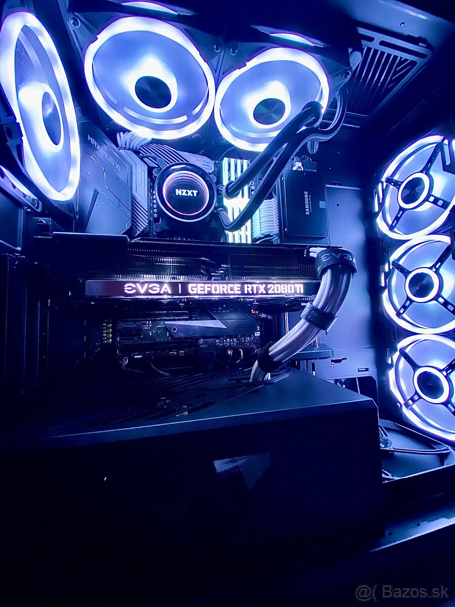 PC Skrinka Asus ROG Strix Helios - 6