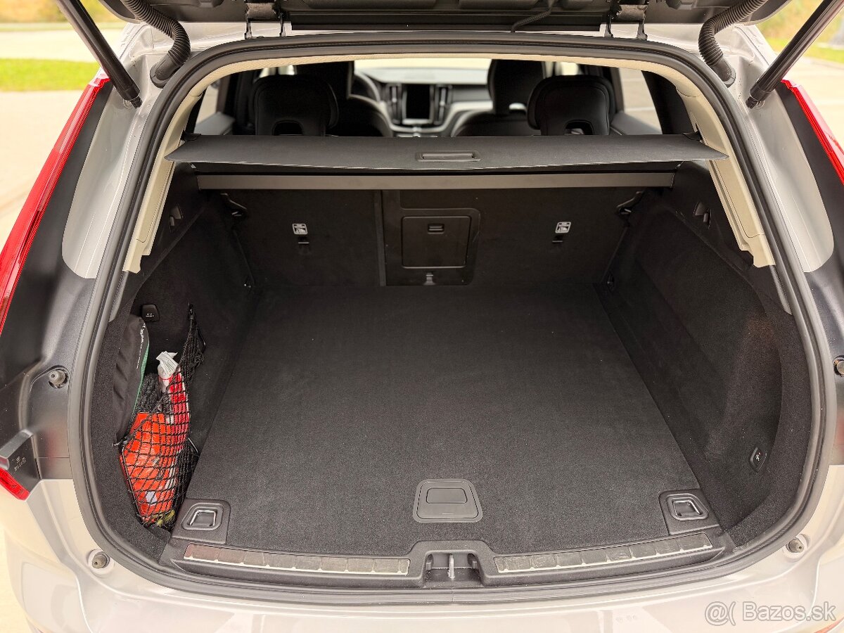 TOP Predaj Volvo XC60 B4(D) ZÁRUKA do 8.3.2028 - 6