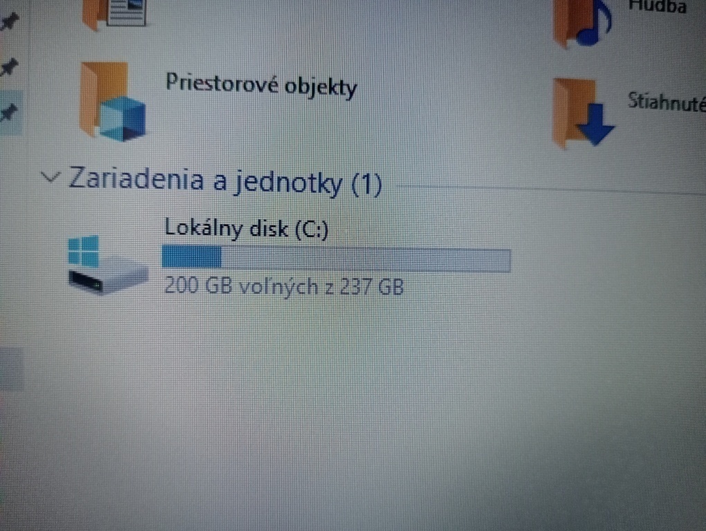 predám 12" HP elitebook 820 g3/8gb ram/ ssd/ Intel core i7 - 6